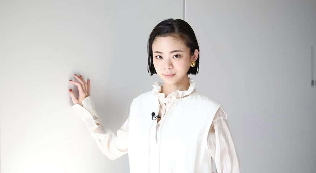 趣里の家族構成