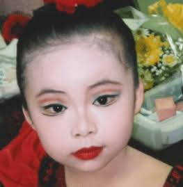 趣里の家族構成