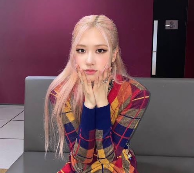 【画像】 BLACKPINKロゼの家族構成|両親の職業や感動エピソード紹介