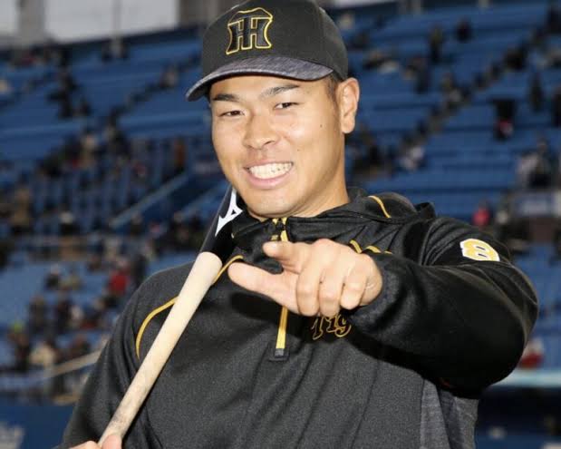 【画像】佐藤輝明の家族構成|父親は柔道家で関学教授!母親は高身長の超美人!?