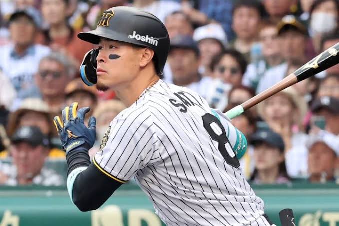 【画像】佐藤輝明の兄弟構成|弟たちも野球が凄すぎる?!年齢や学歴は?