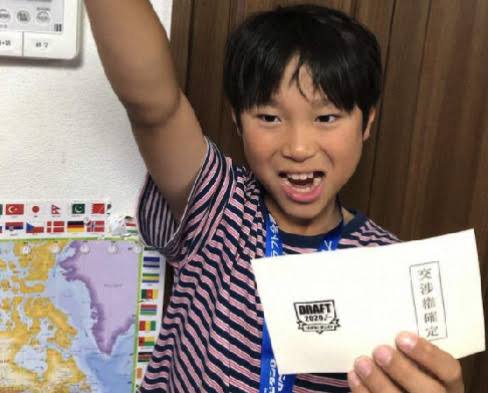 【画像】佐藤輝明の兄弟構成|弟たちも野球が凄すぎる?!年齢や学歴は?
