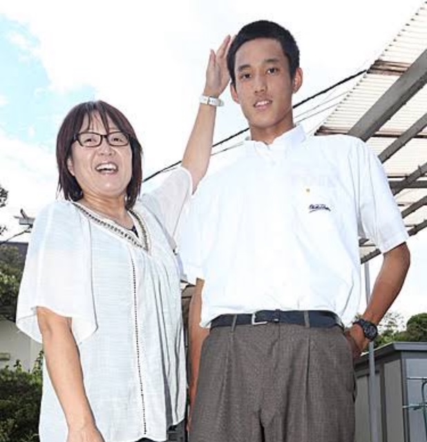 藤浪晋太郎の家族構成|父親は元監督で弟も高校野球児で野球一家だった