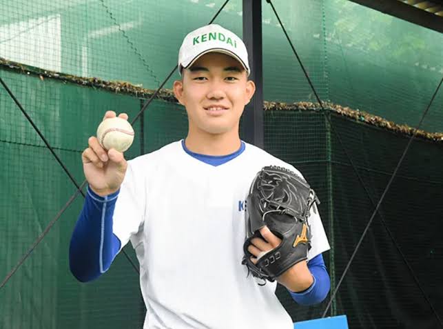 【健大高崎】石垣元気の家族構成|両親はどんな人?弟も甲子園球児だった?!