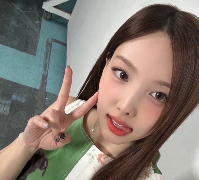 【画像】TWICEナヨン家族構成|両親は離婚していて母親と彼氏の裁判とは?!