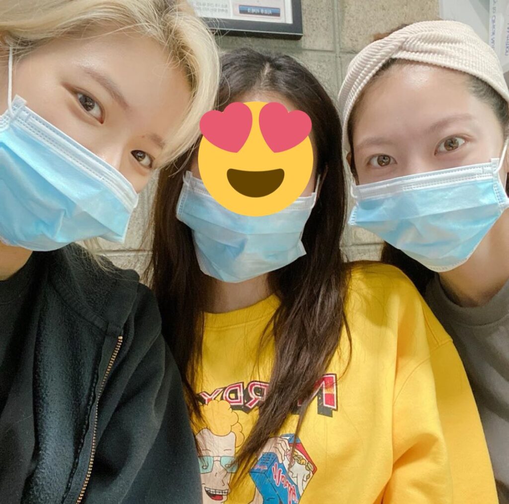 【画像】TWICEジョンヨンは3姉妹!姉も超美人で女優として活躍中!?