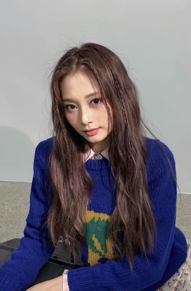 【画像】TWICEツウィ家族構成|母親が美人過ぎてヤバイ！若い頃がそっくり?