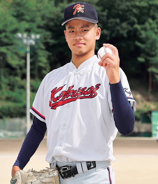 【京都国際】西村一毅の家族構成|両親の職業は?野球一家で弟も注目選手！